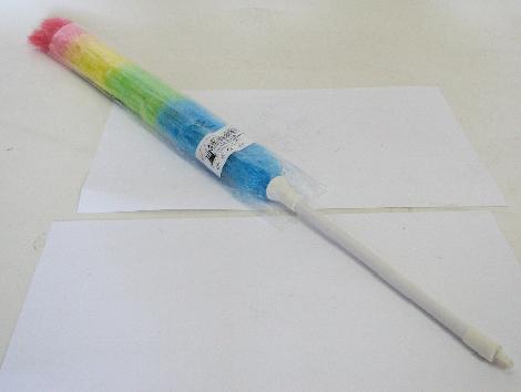 Oprašovák antistatický duhový s tyčí 58cm